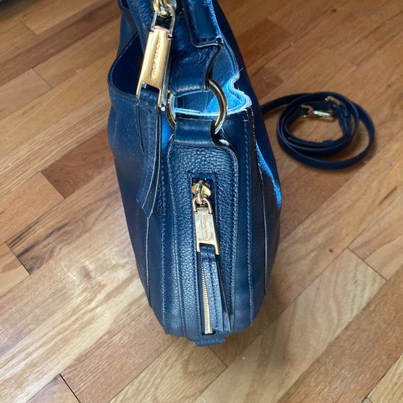 Michael Kors Julia Medium Hobo Bag - Picture 7 of 12